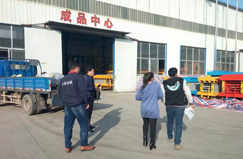 貨梯 貨梯