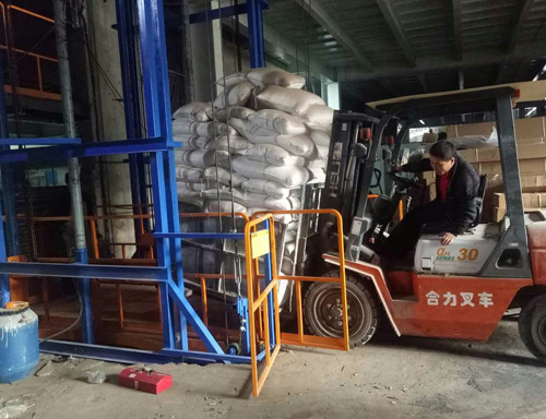 升降貨梯