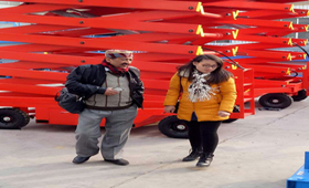 印度客戶來考察，采購升降機