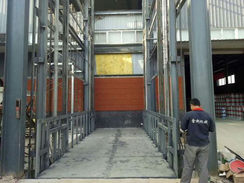 導軌式液壓升降機 導軌式液壓升降機