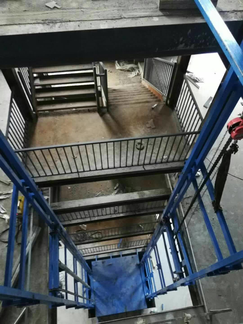 液壓升降機