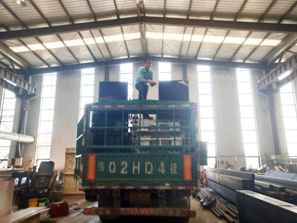 限高桿裝車發(fā)貨圖 (3)