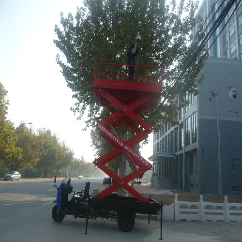 柴油三輪車動力車載升降機