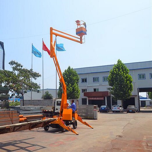 車載動力曲臂式升降平臺，行走、升降動力電源依靠電瓶，使用方便靈活